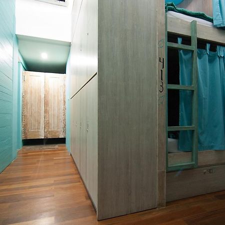 Nau Here Hostel Kuta  Ngoại thất bức ảnh