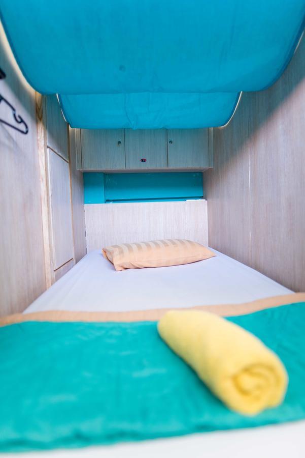 Nau Here Hostel Kuta  Ngoại thất bức ảnh